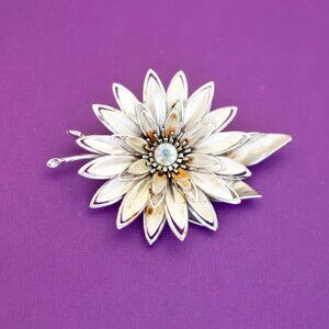 Vintage Intricate Silver Tone Daisy Large Floral Brooch - V24